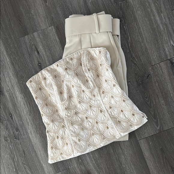 WHBM Elegant Cream and Gold Beaded Corset Top - Picture 3 of 3